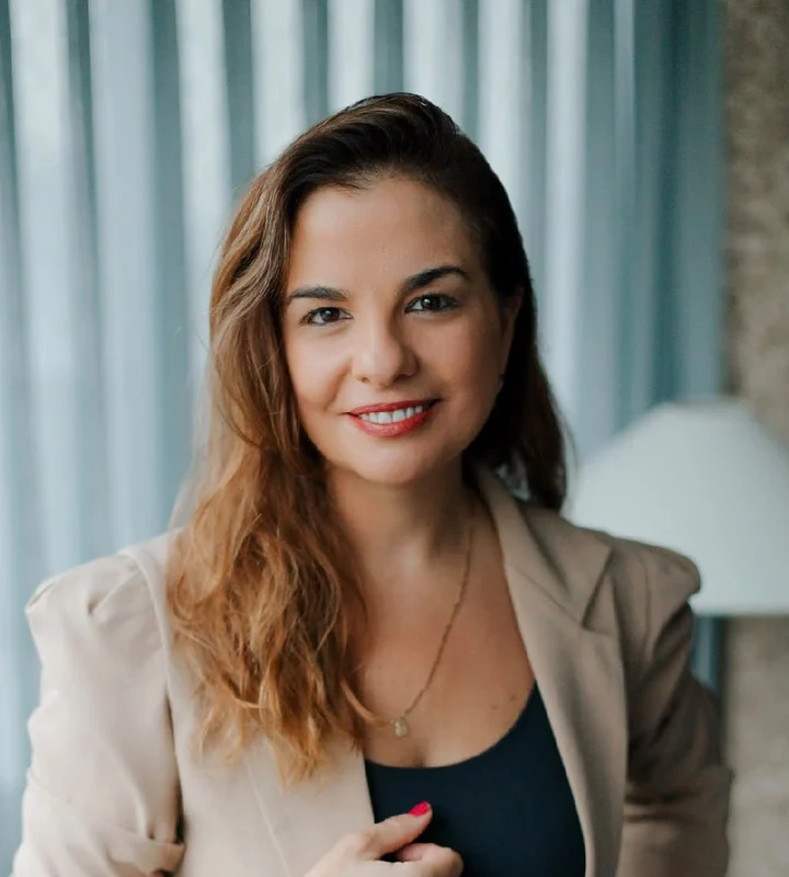 Pati Angeletti — Head de Mídia, Growth e Negócios, HOC