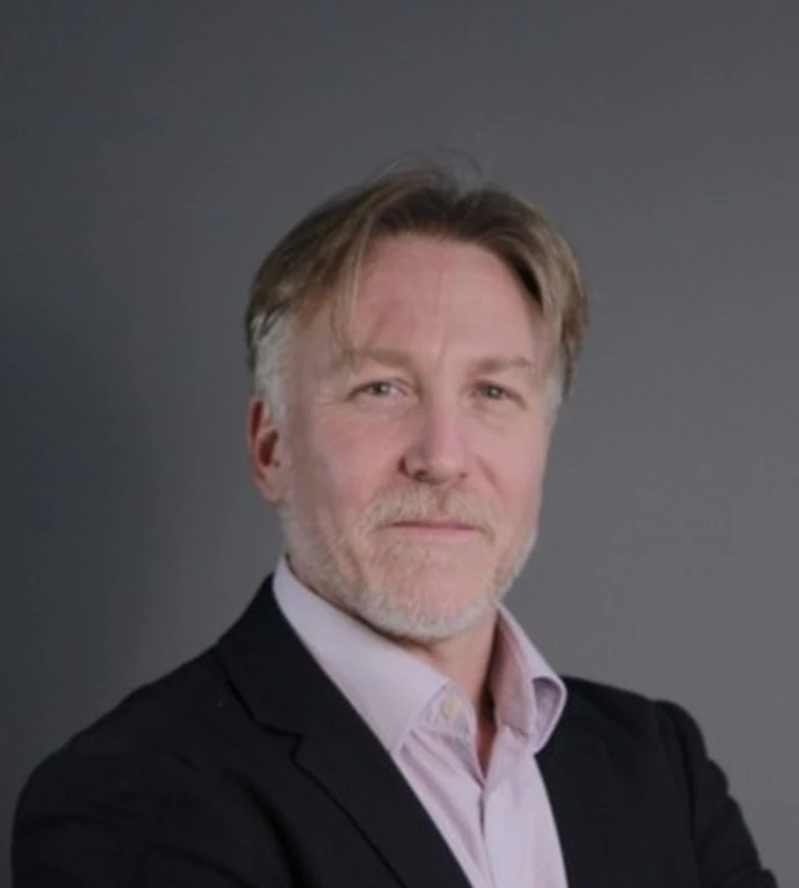 Rodrigo Dalla Vecchia — CEO, EVCOMX