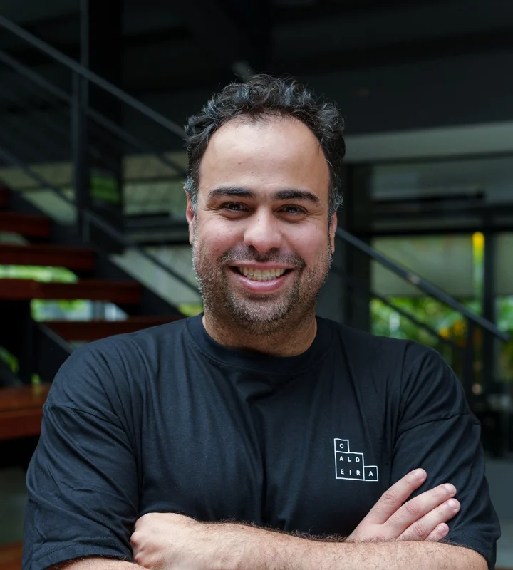 Santiago Andreuzza — Gerente de Novos Negócios e Relacionamento de Educação, Instituto Caldeira